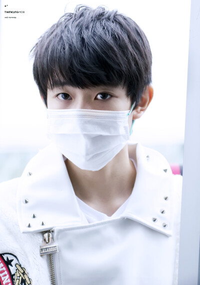 TFBOYS王源 151109重庆赴北京 cr:Twinkling1108