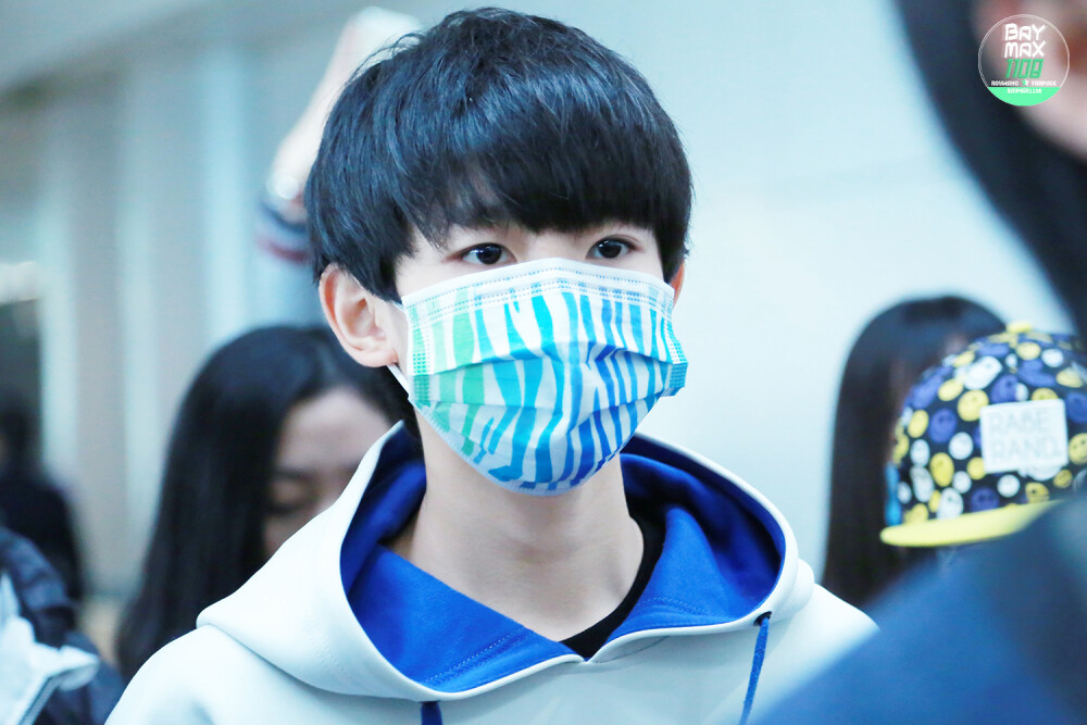 TFBOYS王源 151115北京赴宁波 cr:Baymax1108