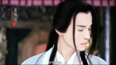 乔振宇《古剑奇谭》 【欧阳少恭】风前独坐弄琴筝， 明灭蓬山九万程。 偏有漏长惊永夜， 梦魂又觉第几生。by怜恋美人颜