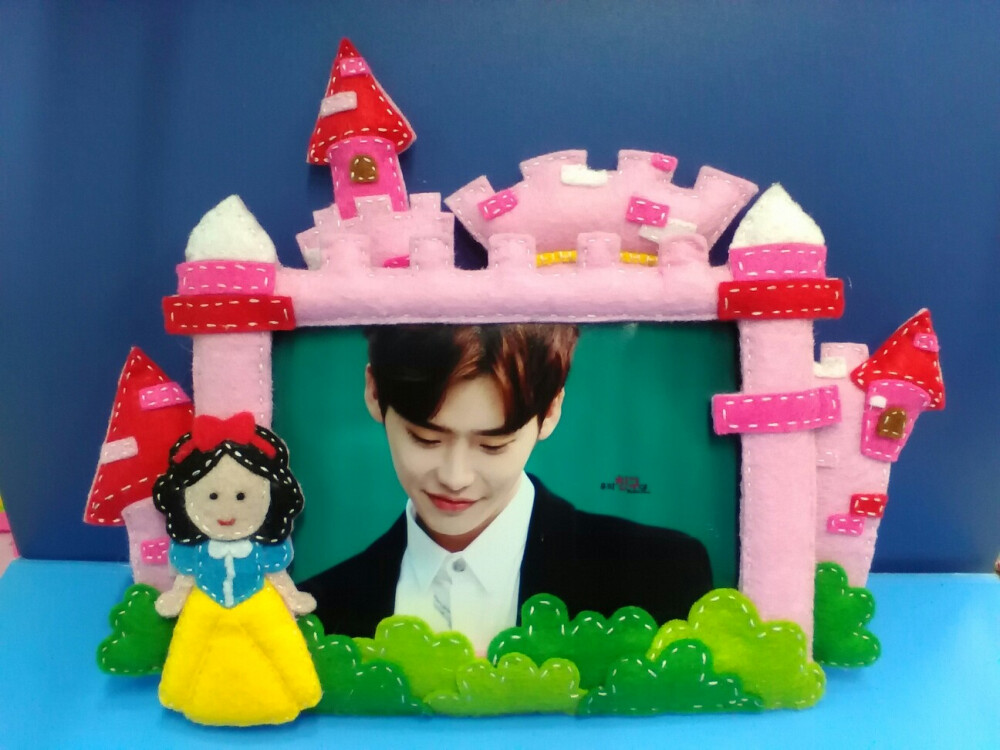 不织布相框城堡白雪公主粉粉的