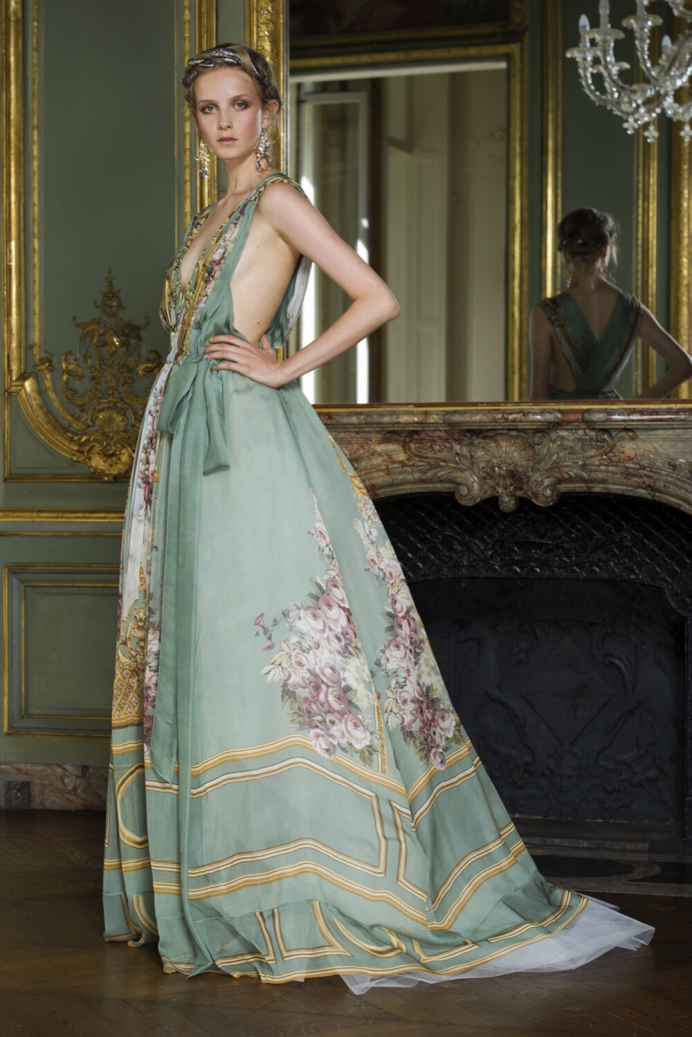 FALL 2015 COUTURE
Alberta Ferretti Limited Edition