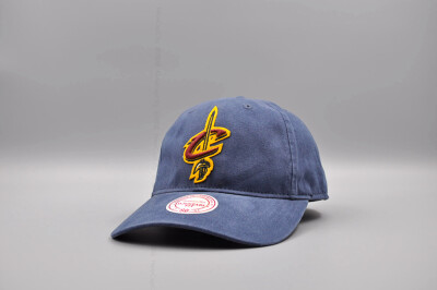 Mitchell and Ness 克利夫兰 骑士队 弯帽檐 洗水布料 软布料 蓝