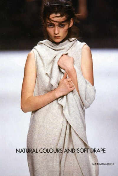 Ann Demeulemeester Autumn/Winter 1998-1999 Collections