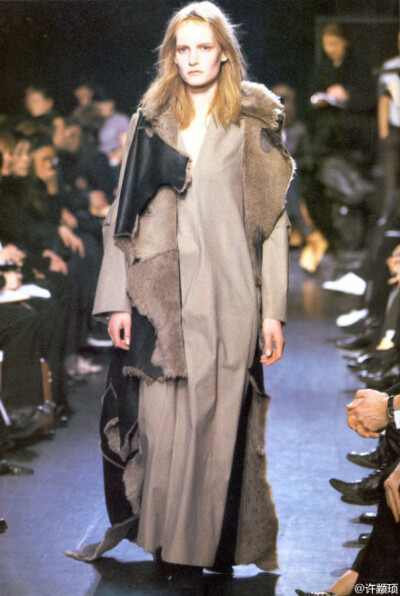 Ann Demeulemeester Autumn/Winter 1998-1999 Collections