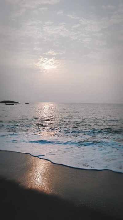 厦门环岛路上的海，早晨的海是那么宁静美好