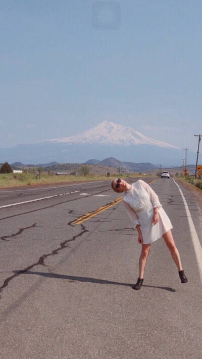 #壁纸##手机壁纸##iphone壁纸##平铺##欧美##小清新##少女心##日韩##简约##干净##个性##动漫##黑白#