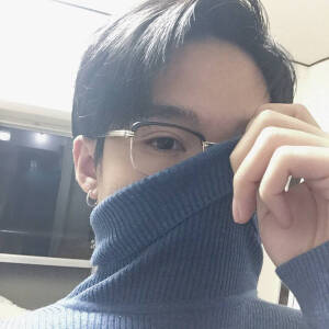 【男生头像】韩范 帅哥 非主流 小清新 原宿风 洛凡 调色 复古 眼镜 耳环 高领毛衣 遮脸半脸