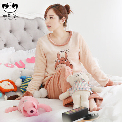 宅熊家秋冬季可爱法兰绒睡衣女珊瑚绒卡通纯棉长袖加厚家居服套装
