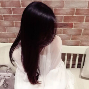 女头像 By：李倩