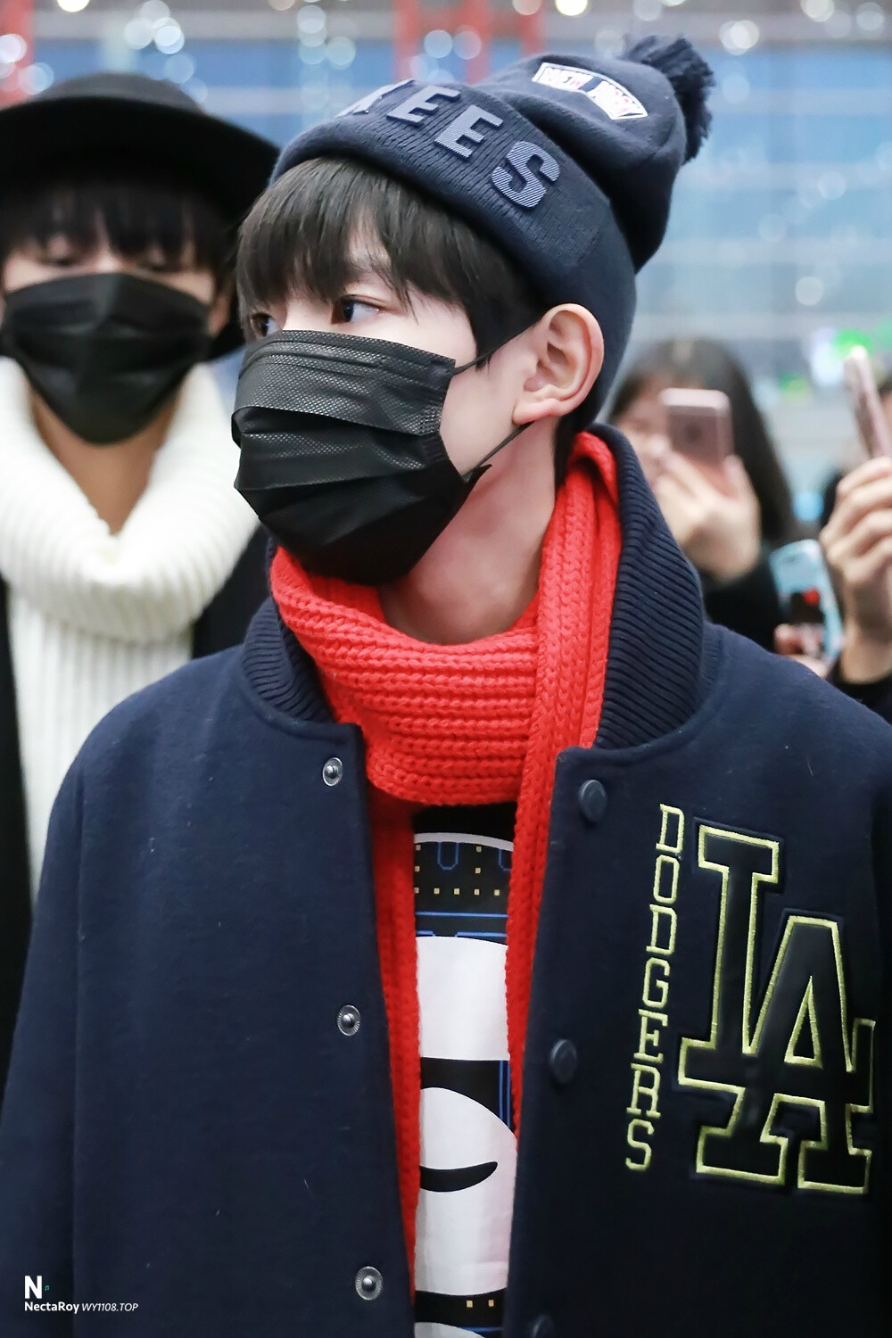 TFBOYS王源 151218北京赴南京 cr:_NectaRoy_