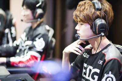 deft??edg