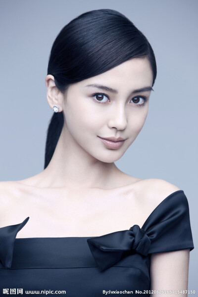 青春美丽的你，可爱善良的你