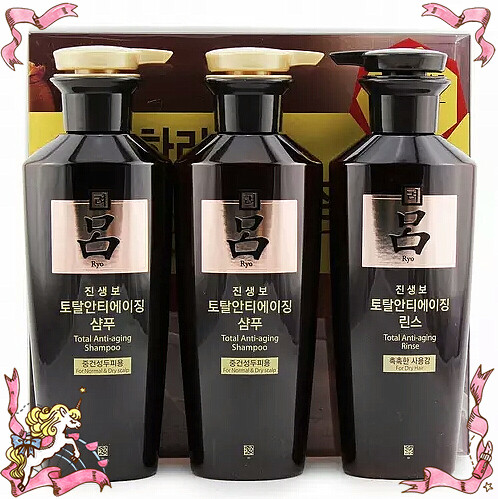 『RYOE 吕 参宝 黑吕洗发护发套装』黑吕这个套盒是2洗1护，各种中草药精华萃取而成，打开时中药的味道很浓。用了一个月感觉主要功效是️，滋养发质，修复头皮。防止脱发的效果没有看到，因为没有哈哈，每次用完感觉头发靓丽柔顺o(〃'▽'〃)o价格比其他颜色的吕偏贵，但是效果好啊，被染发烫发摧残发质变差的妹子看过来。