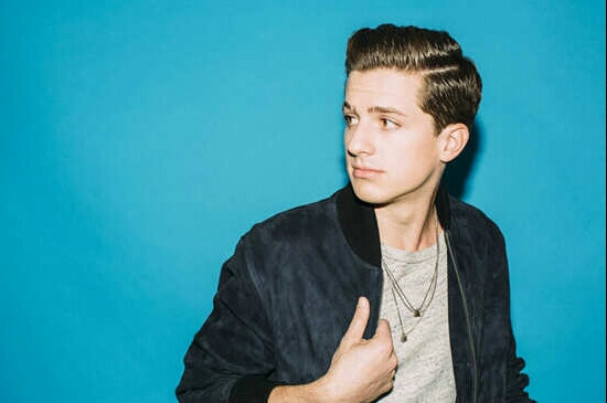  ＃欧美男星＃ 查理·普斯（Charlie Puth），1991年12月2日出生于美国新泽西州，美国男歌手。
2011年，查理·普斯将翻唱的歌曲上传至Youtube，由此获得了上百万的点击量。2013年10月，发布个人原创专辑《Ego》。2015年2月10日，发行与梅根·特瑞娜合作的单曲《Marvin Gaye》。3月17日，发行与维兹·卡利法合作的单曲《See You Again》，该单曲在公告牌百强单曲榜获得冠军。