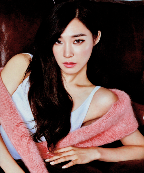 #Tiffany #黄美英 #帕尼 #壁纸 #头像 #少女时代 #SNSD #韩星 #女神 #穿搭 #美妆 #美搭 #女头