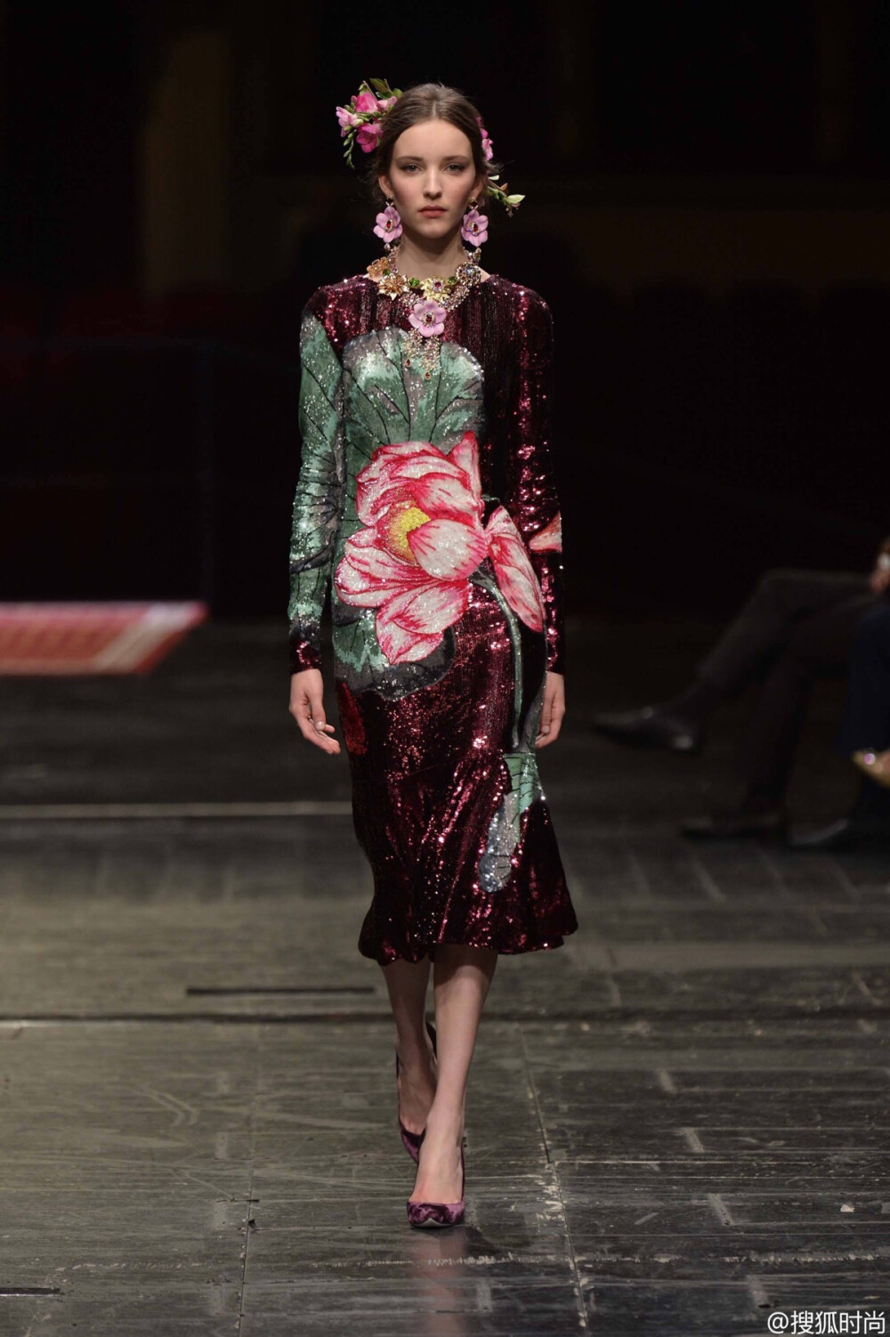 【衣睹为快时装周】 服饰风尚 华服霓裳 时装周 秀场 Dolce & Gabbana Alta Moda S/S 2016｜高级定制届最神秘且浮夸的Dolce&Gabbana 16春夏高定终于揭开神秘面纱，这季主题为“歌剧”