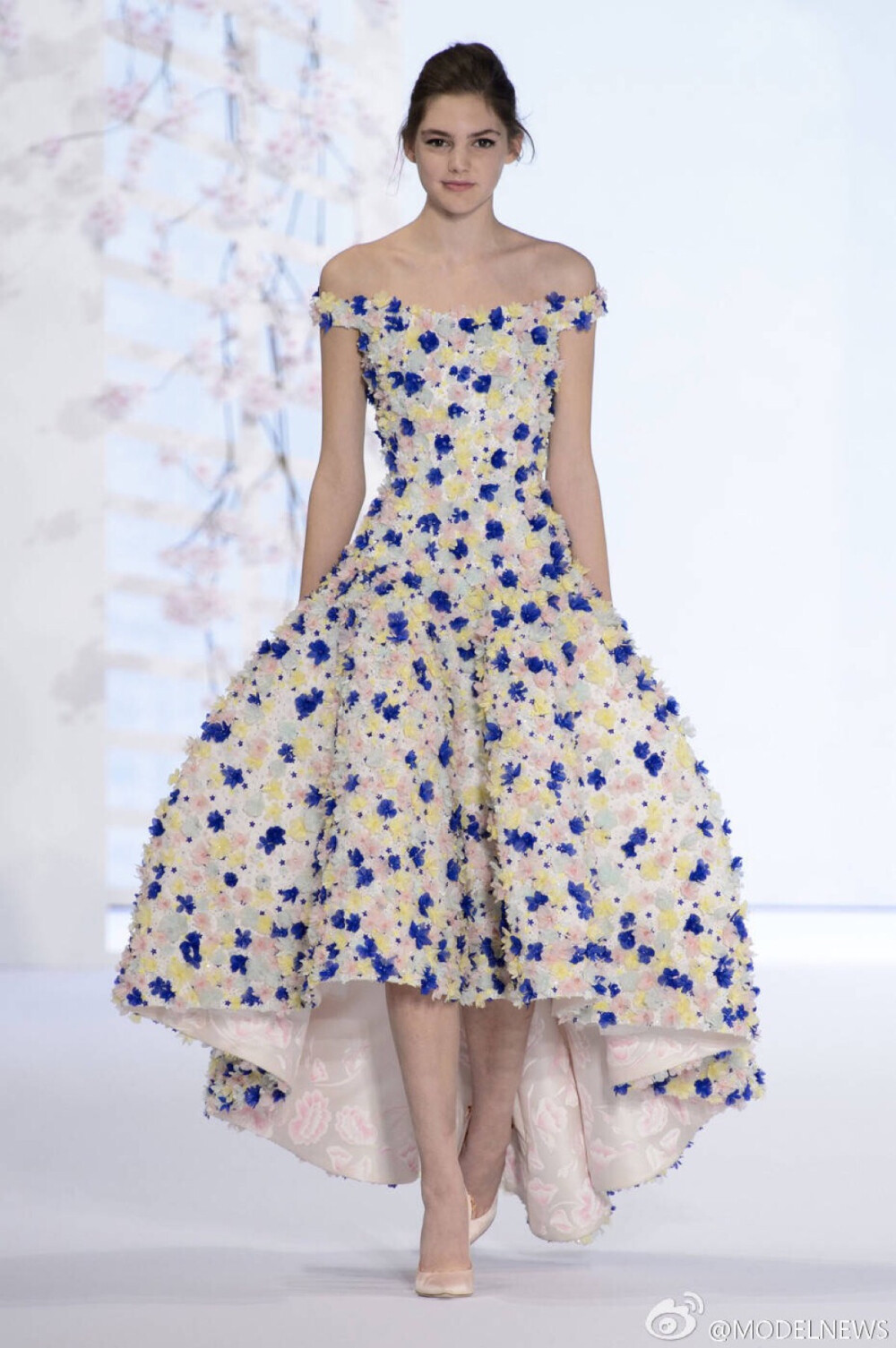 【衣睹为快时装周】 服饰风尚 华服霓裳 时装周 秀场 #Ralph & Russo | Paris Haute Couture Fshion Week S/S 2016