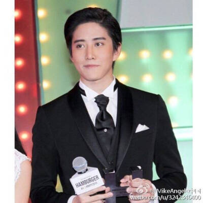 MIKE 头像 手机壁纸 头了 空间壁纸 锁屏壁纸 小清新图片 男生头像