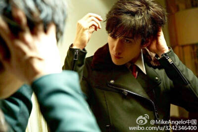 MIKE 头像 手机壁纸 头了 空间壁纸 锁屏壁纸 小清新图片 男生头像