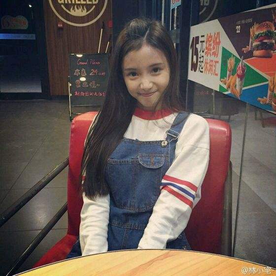 女头文艺小清新范林小宅