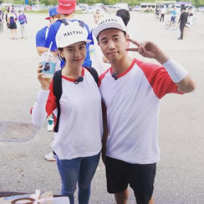 周一情侣（월요커플），韩国SBS电视台周日综艺节目《RUNNING MAN》中，成员Gary（姜熙健）和宋智孝组成的Love Line，因为节目在周一录制所以称为周一情侣。