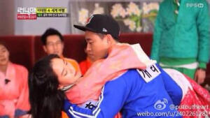 周一情侣（월요커플），韩国SBS电视台周日综艺节目《RUNNING MAN》中，成员Gary（姜熙健）和宋智孝组成的Love Line，因为节目在周一录制所以称为周一情侣。