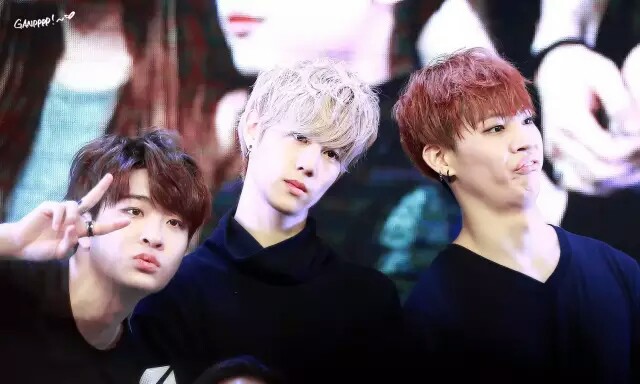 GOT7是韩国JYPEntertainment于2014年推出的男子组合，七名成员包括林在范（JB.）、朴珍荣（Jr.）、段宜恩（Mark）、王嘉尔（Jackson）、崔荣宰（YoungJae）、BamBam、金宥谦（YuGyeom）