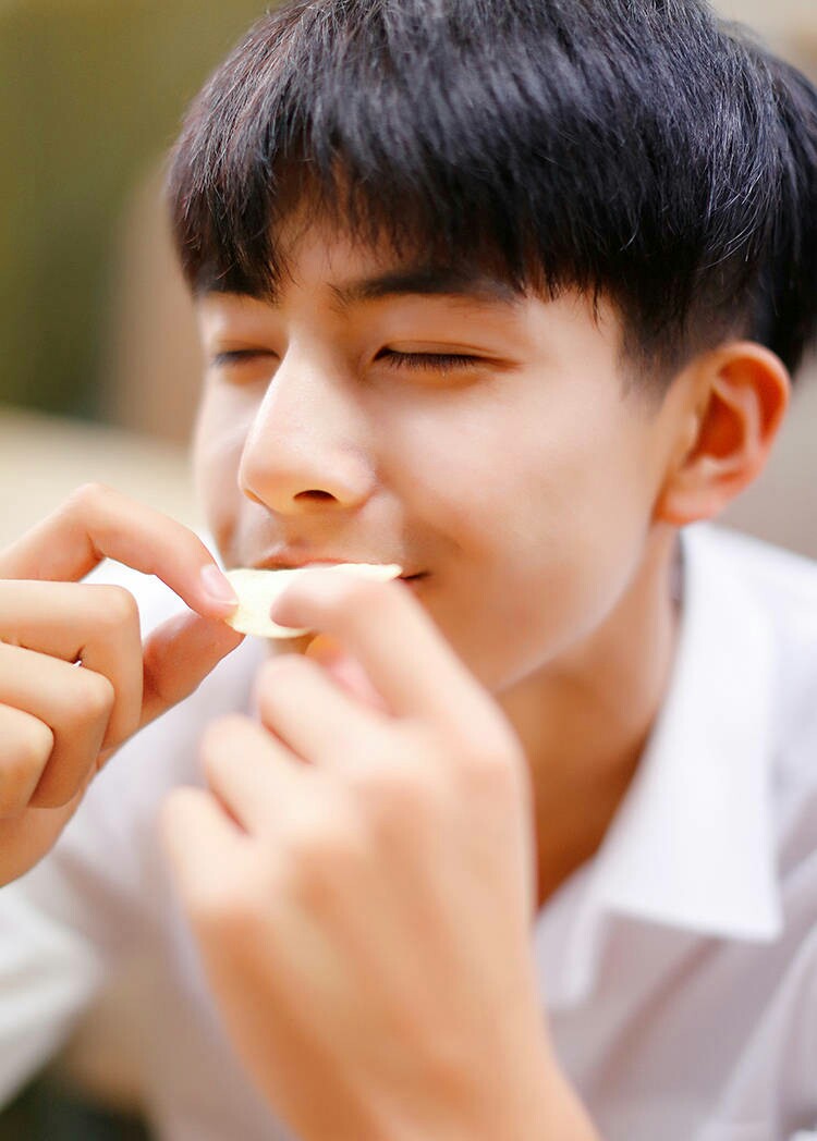 【少男药】男头 壁纸 小清新 韩系 by救世主i