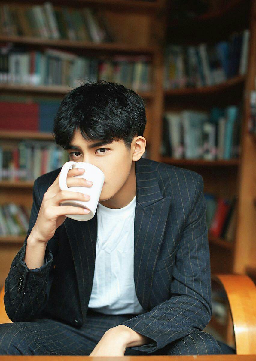 【少男药】男头 壁纸 小清新 韩系 by救世主i