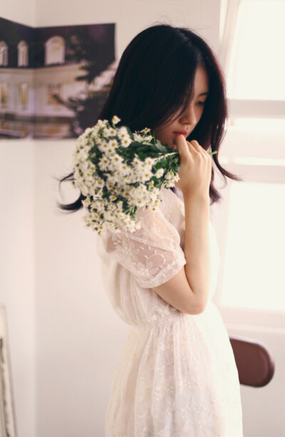 问世间所有的白