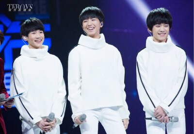 #王俊凯 #易烊千玺 #王源 #tfboys 三人同行•湖南跨年 高清 