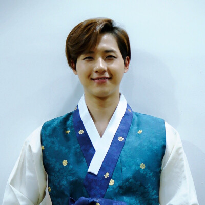 B1A4 비원에이포 申东佑 CNU 신우 信宇 신동우 Shin Dong Woo