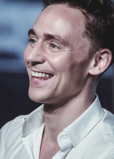 Tom Hiddleston 