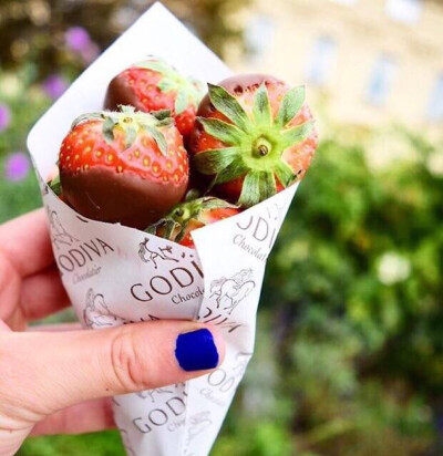 美食 Godiva巧克力草莓 