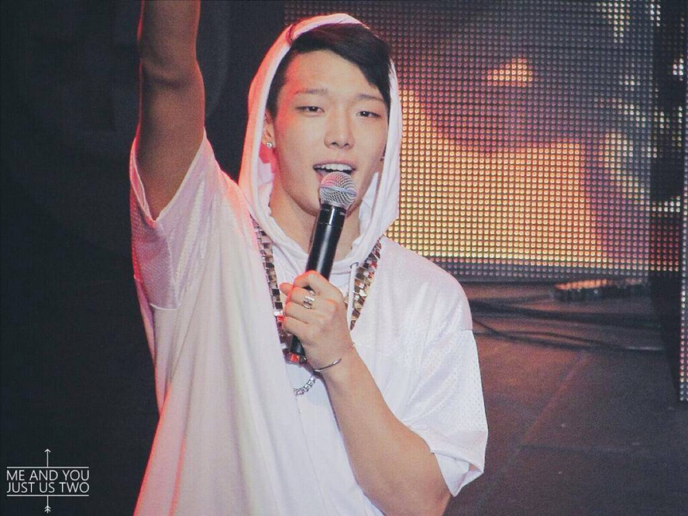 ikon. bobby 813139 140920smtm concert cr.uandme_just_us2