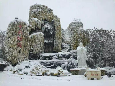 开封雪景，美腻，安静的小城