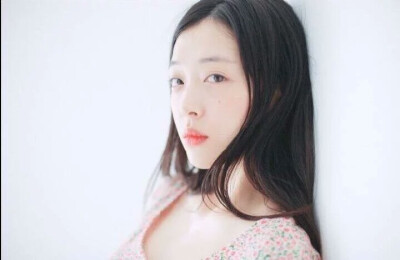 清爽长发的雪莉