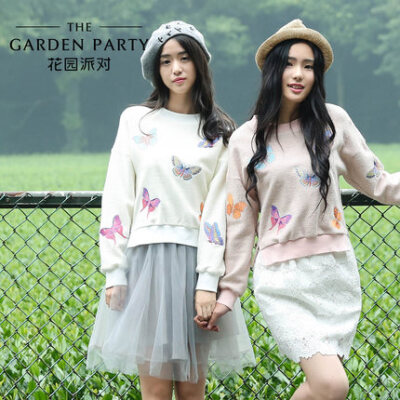 花园派对2016春装新款韩版圆领套头绣花长袖女蝴蝶刺绣短款卫衣潮
