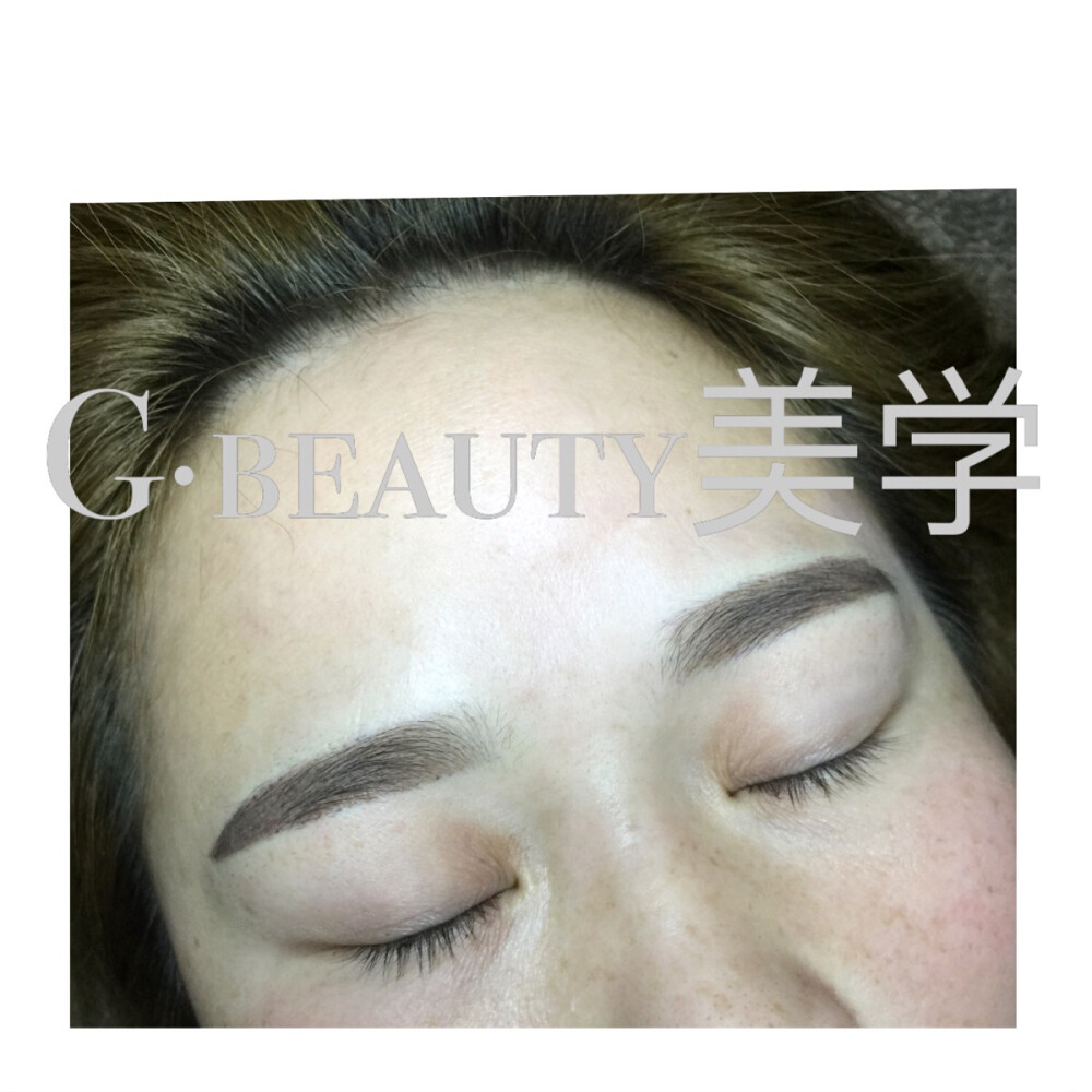 《G·beauty美学》粉雾眉!不用整容也可以变美这是真的！因为眉型决定脸型，眉毛也像发型一样在不断变化，能让你瞬间变洋气的东西其实人人都有，只要改变一下就能人人都美它就是眉毛，眉形配脸型适合的才是最好！