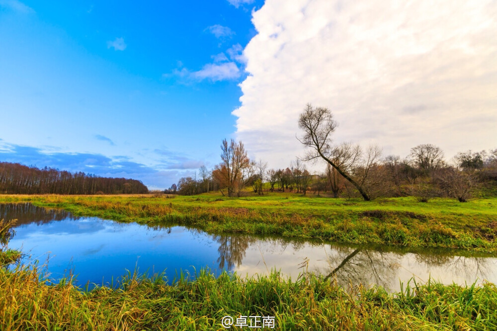 心都是静的，无论到哪里。明斯克，微风，裹紧一下初春的衣服，走到一个远离市中心嘈杂的地方。现在的我，对未来比较坦然，我能走好现在的路。因为，我们都是无谓中带着坚强的活着。