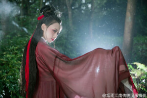 #汉服摄影#  多少楼台烟雨中
@司南阁汉服 @清辉阁步光 @如梦霓裳 @明华堂 @汉服摄影 @汉服美图集合