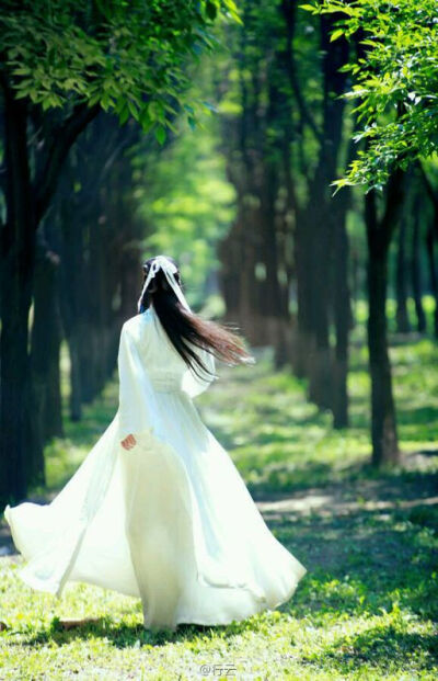 『愿你一生孤苦，容华傾负』