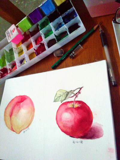 水彩大红苹果
