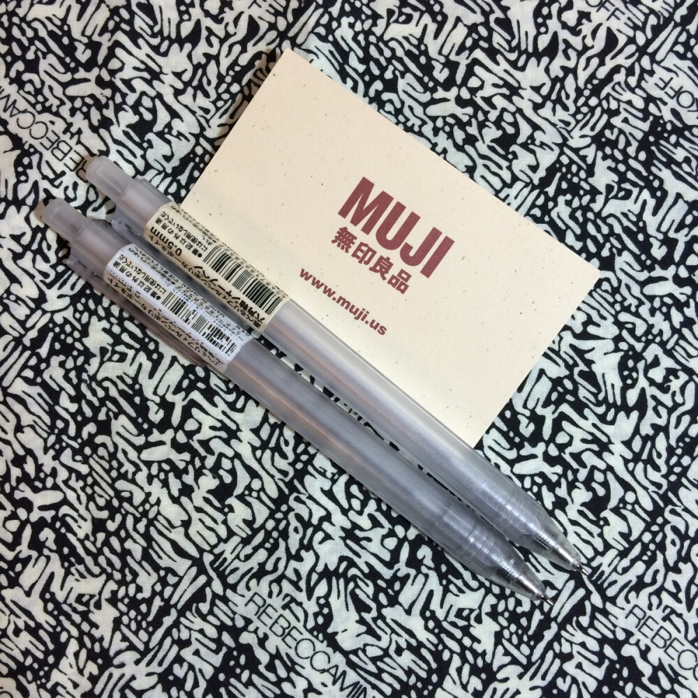 MUJI 自动铅笔 超级好用 特别推荐 而且价钱也不贵 质量很好