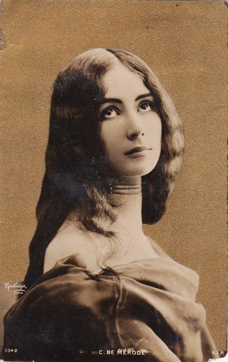 法国古董明信片系列：Cleo de Merode（1875-1966），法国芭蕾舞女明星，拥有“惊为天人”的美貌，她的美丽面庞曾是20世纪初巴黎“美好年代”的象徵。