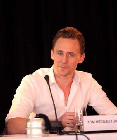 Tom Hiddleston 