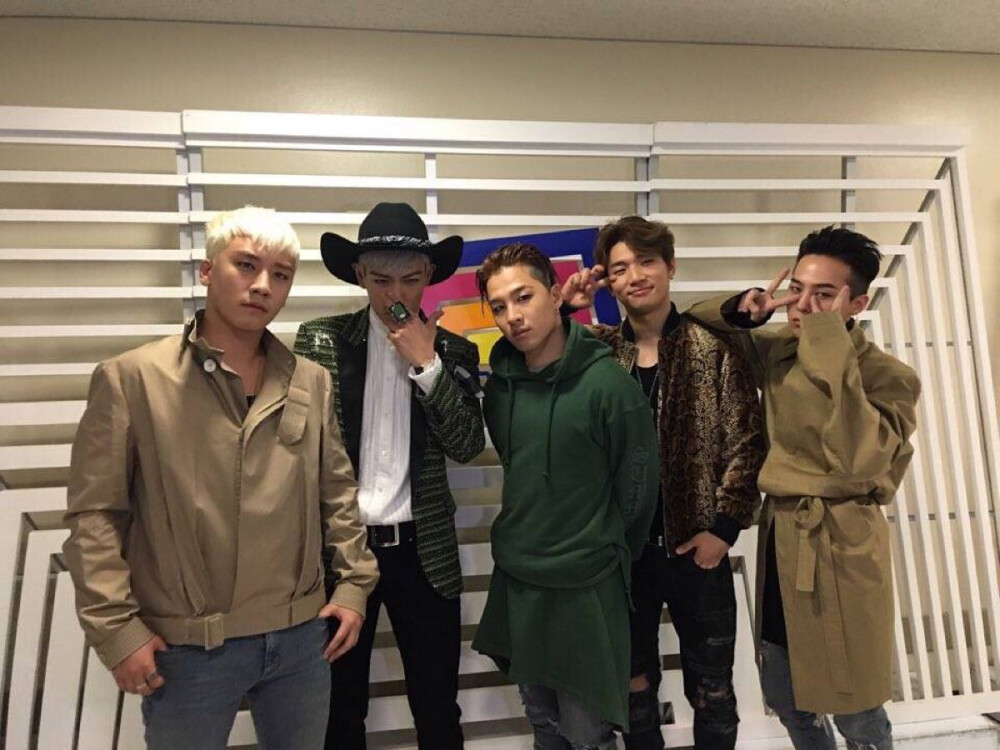 bigbang 崔胜铉 崔胜贤 鬼神大人 T.O.P 崔TOP 崔三岁 TOP 崔网红 崔三件