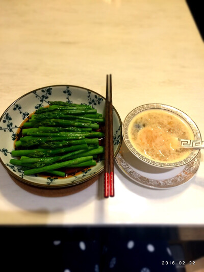 芦笋配椰枣古田糯耳雪燕枸杞蜂蜜奶