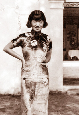 蒋碧微（1899-1978）女，江苏宜兴人，一作碧薇，原名棠珍，字书楣。徐悲鸿前妻♣