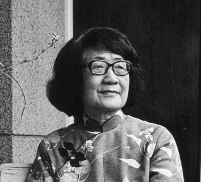 蒋碧微（1899-1978）女，江苏宜兴人，一作碧薇，原名棠珍，字书楣。徐悲鸿前妻♣